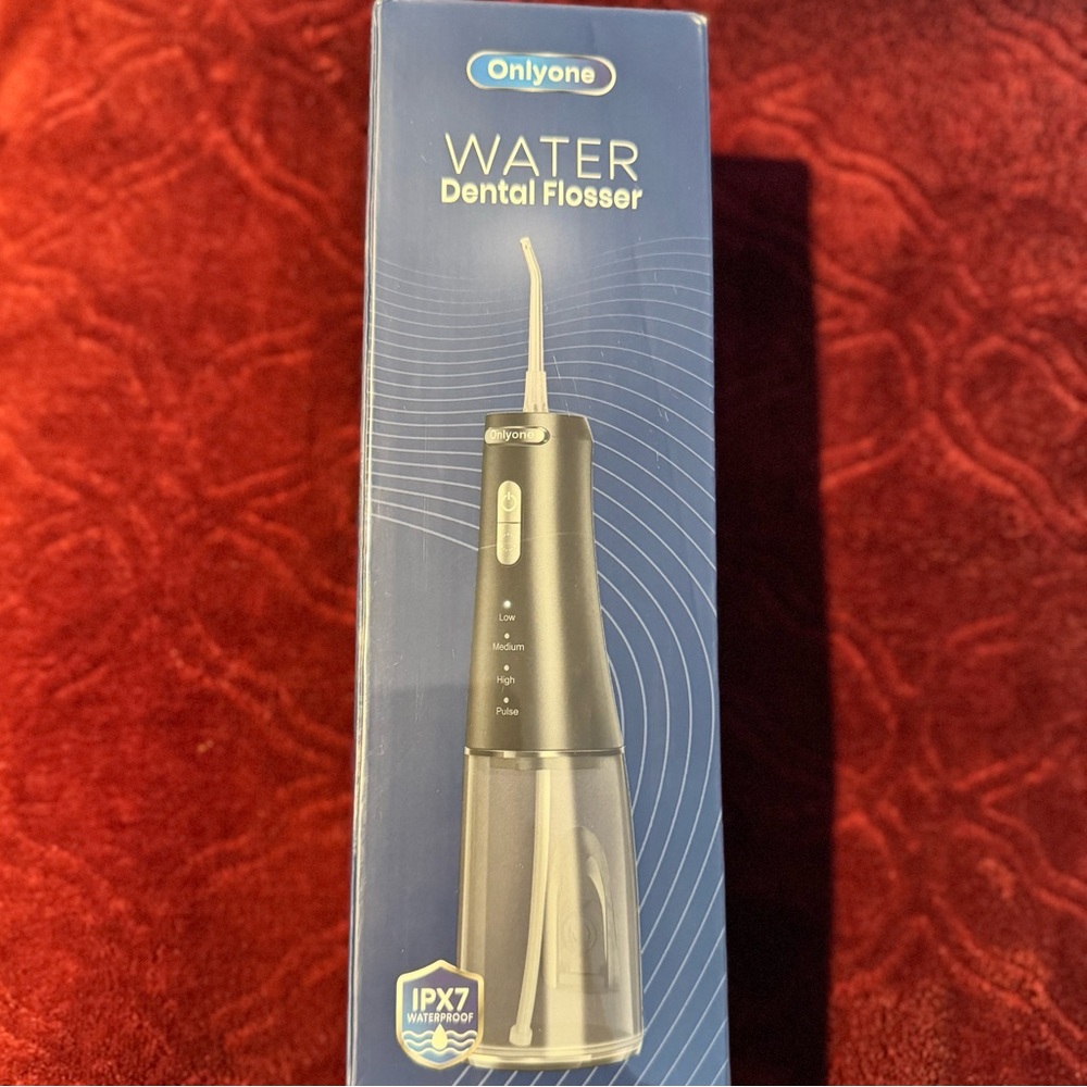 Black Water Dental Flosser